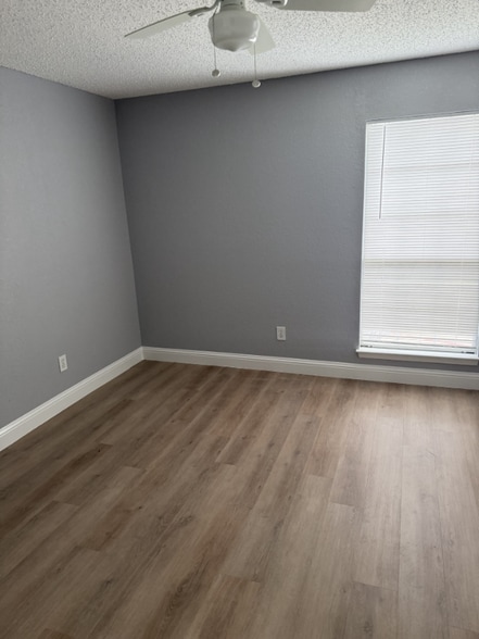 Building Photo - 12482 Abrams Rd