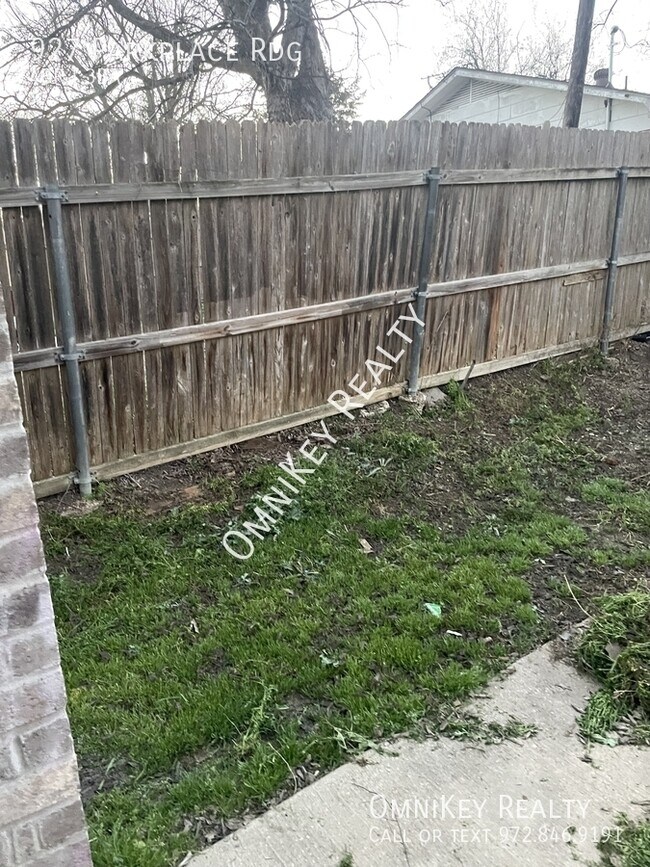 Building Photo - 927 Parkplace Ridge