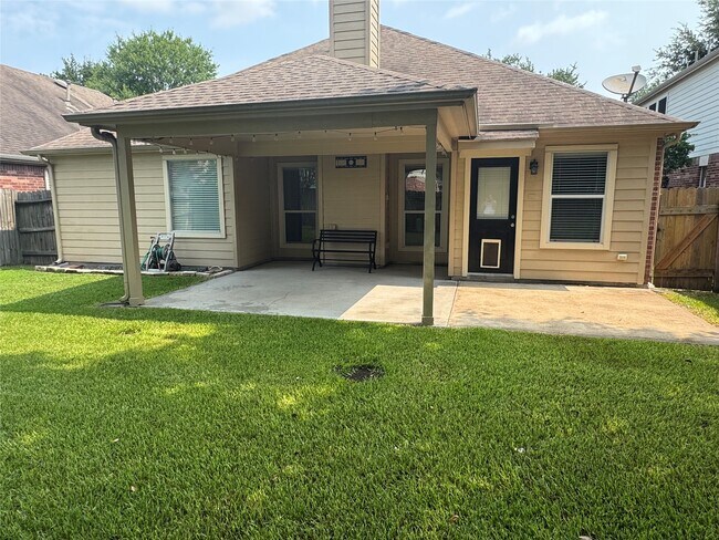 Building Photo - 3514 Azalea Sands Dr
