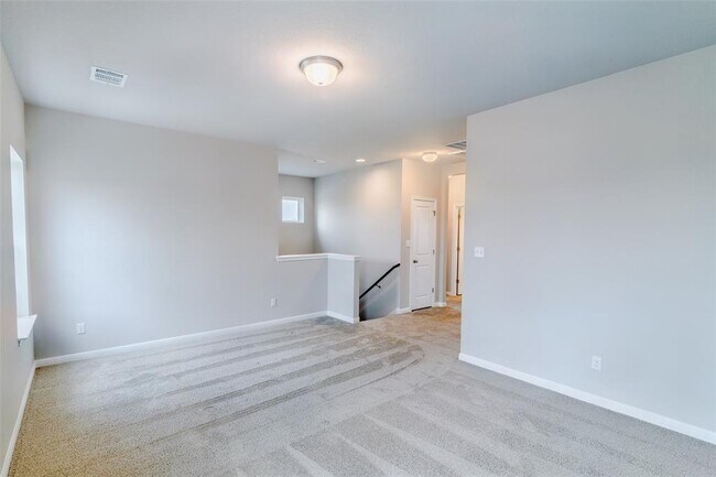 Building Photo - 113 Watercourse Wy