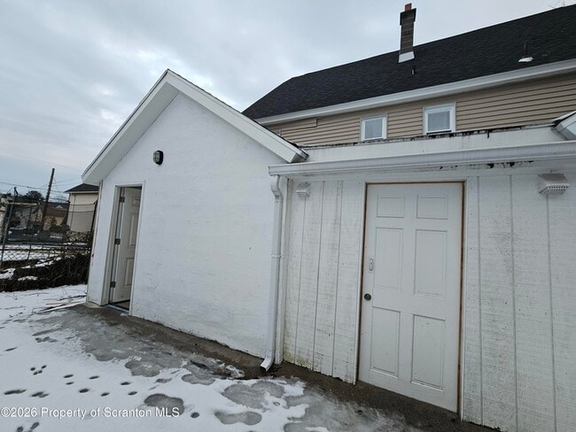 Building Photo - 1515-1517 Brick Ave