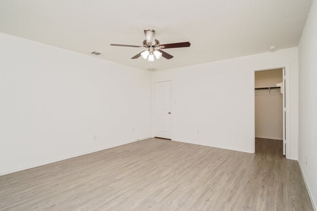 Building Photo - 14711 Brandy Brk