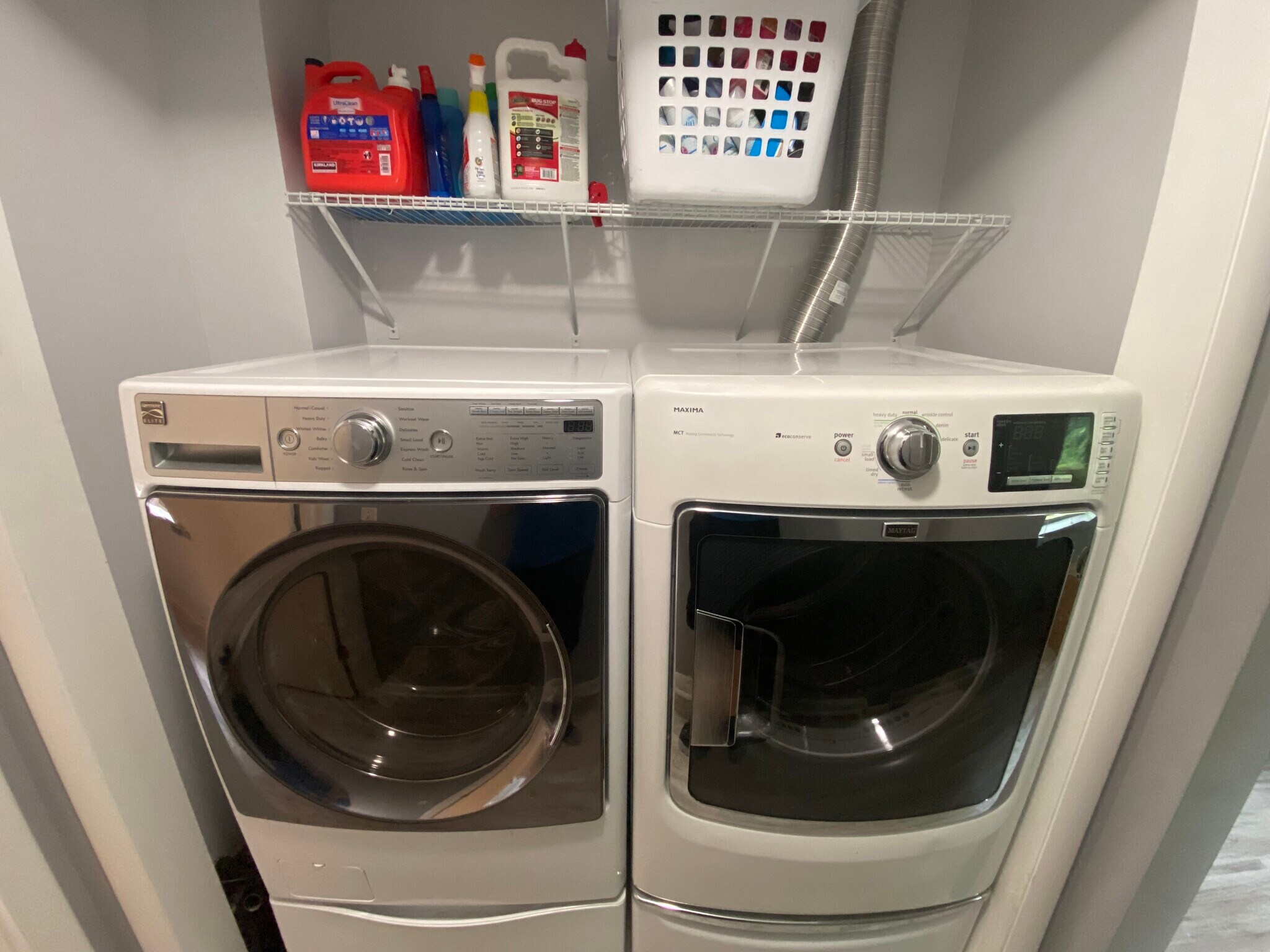 Building Photo - 1286 Clifden Grn