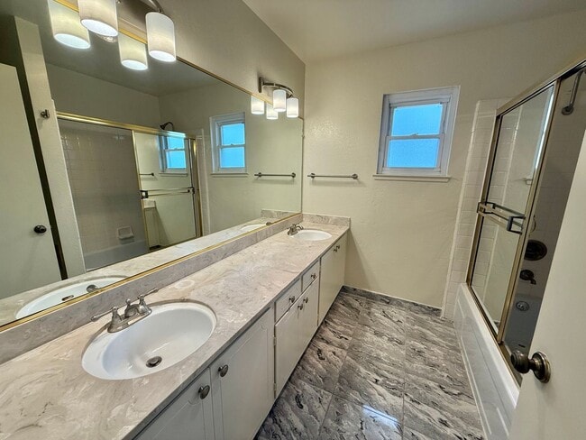 Building Photo - BERRYESSA - Beautiful 2 story home in desi...