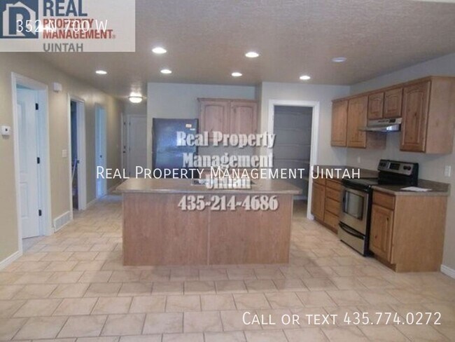 Building Photo - 352 N 700 W