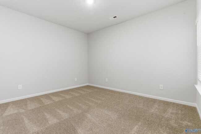 Building Photo - 7520 Doris Ruth Ln SE