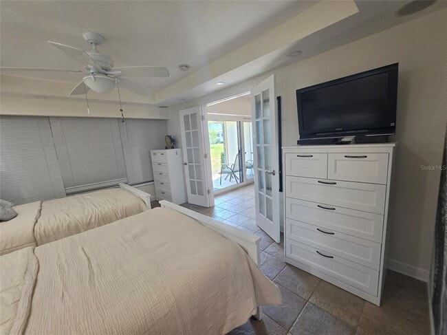 Building Photo - 6295 Bahia Del Mar Cir