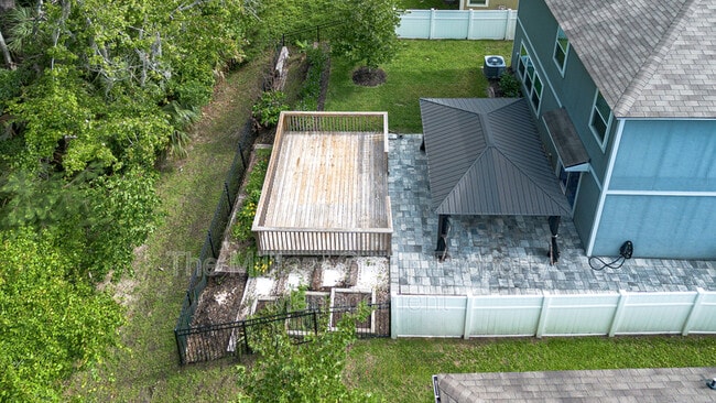 Building Photo - 7814 Meadow Walk Ln