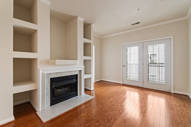 Building Photo - 3 bedroom CONDO in Annapolis.