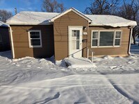 Building Photo - 2 bedroom house in Rockwell City $695 per month