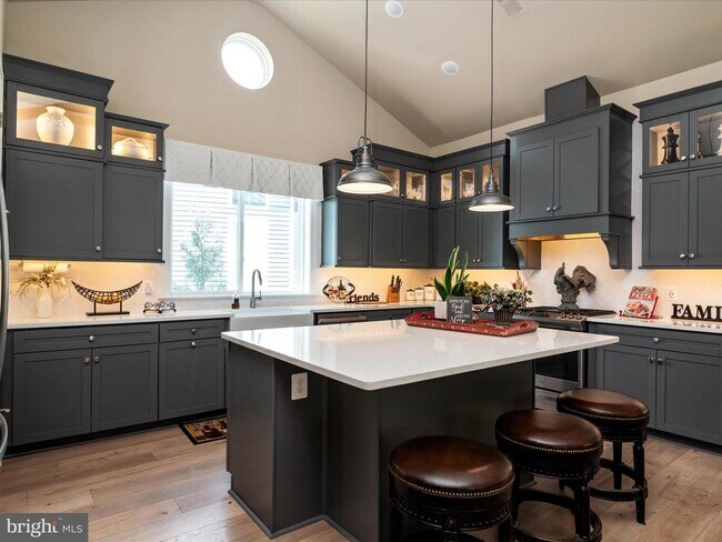Building Photo - 124 Nighthawk Dr