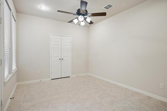 Building Photo - 10032 Gentry Dr