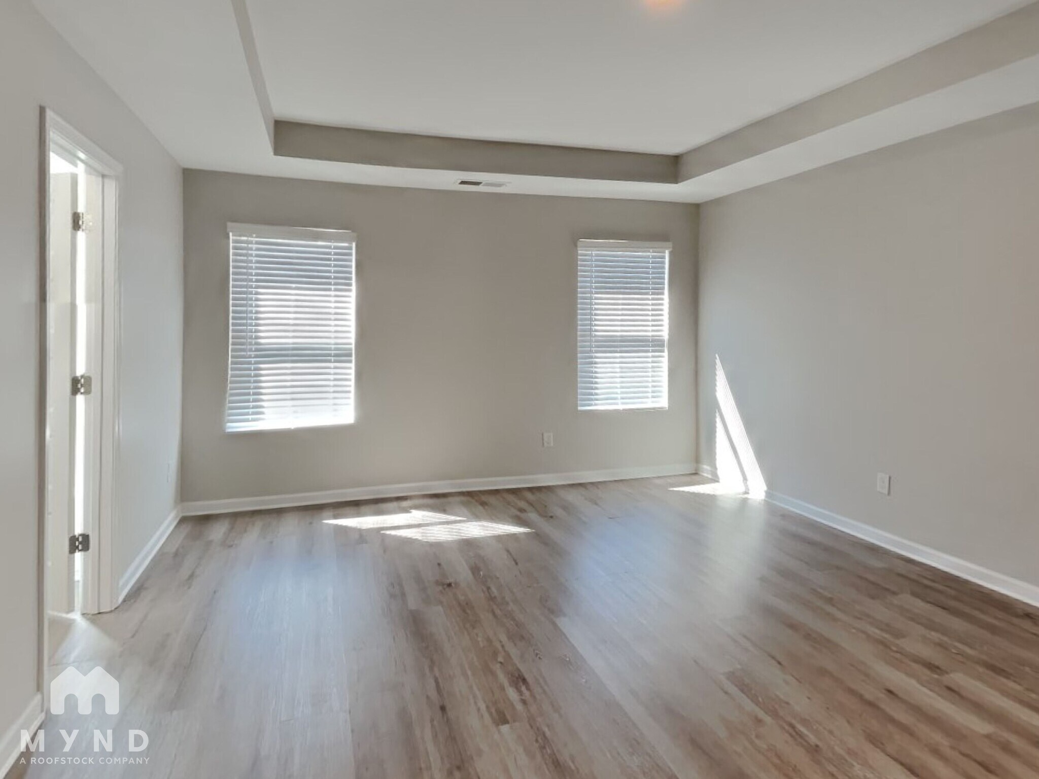 Building Photo - 3105 Hendrick Dr