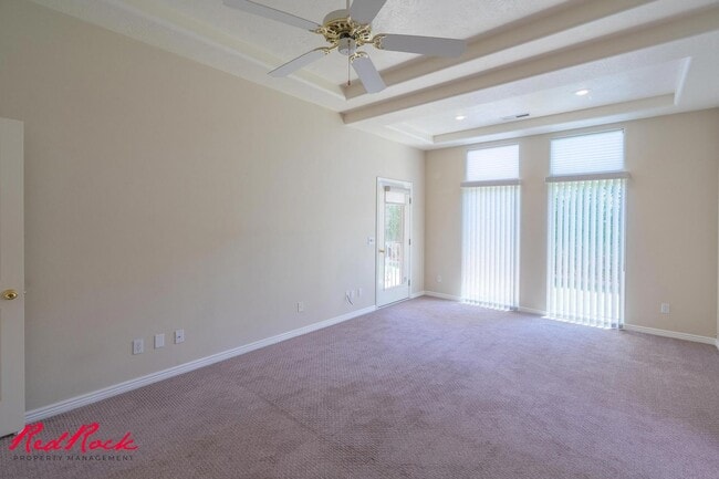 Building Photo - Cozy 3-bedroom Home. Small Dog Friendly!
