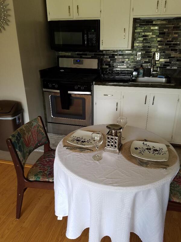 Building Photo - 355 Kalanianaole St