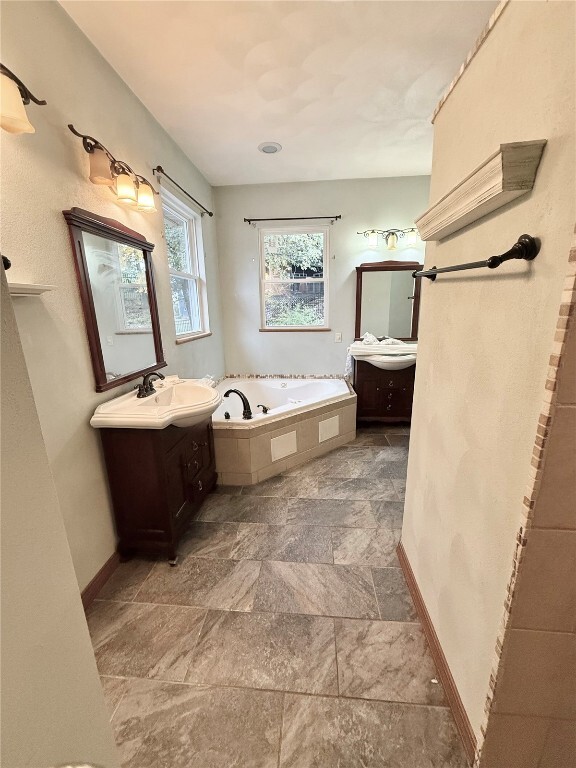 Building Photo - 205 Paul Pl