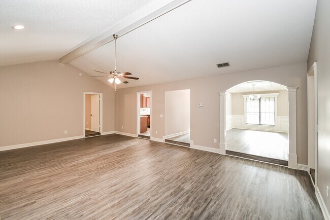 Building Photo - 3146 Chapelwood Ln