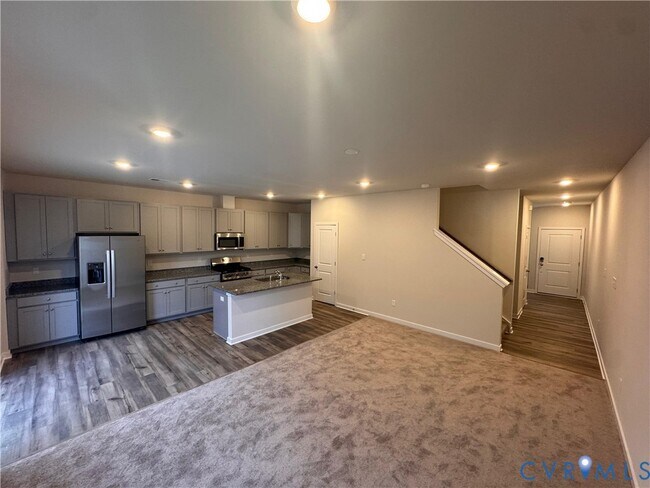 Building Photo - 6025 Crosswinds Blvd