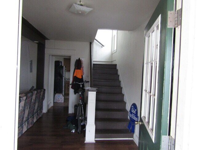 17 Oak Street - 17 Oak St