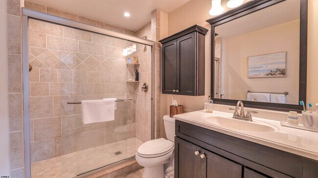 Building Photo - 505 Harbour Cove