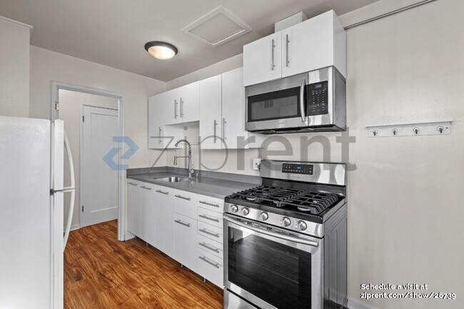 Building Photo - 1408 Second St