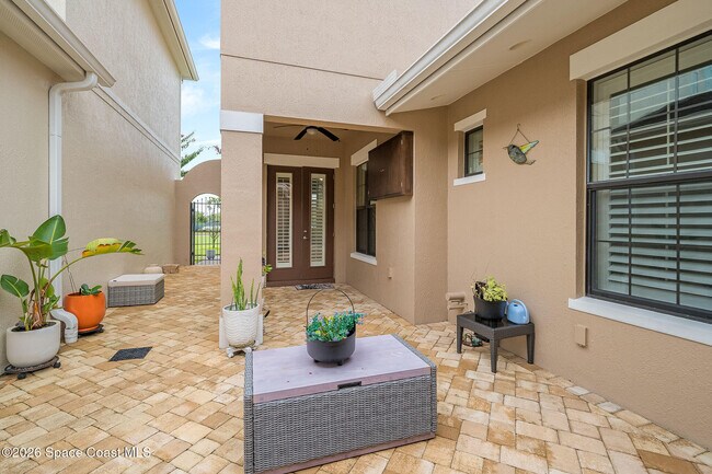 Building Photo - 8870 Napolo Dr