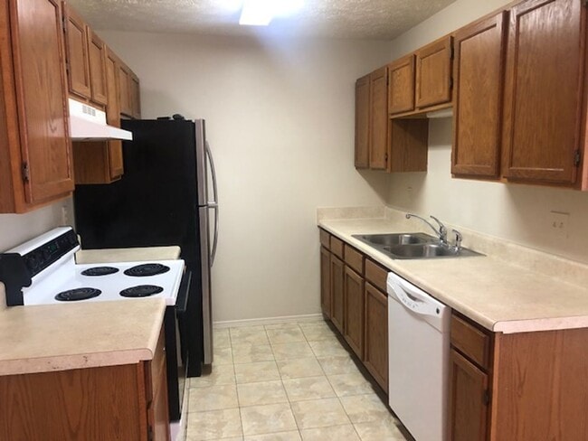 Building Photo - 2705 Beartooth Way