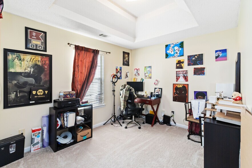 Building Photo - 4273 Holliday Rd