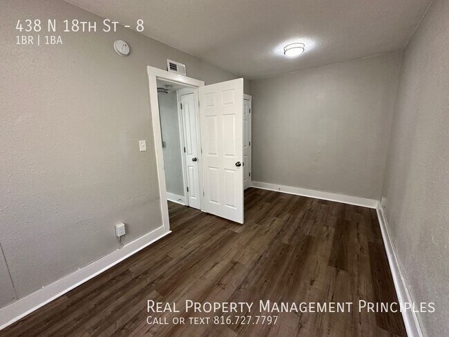 Building Photo - 438 N 18 St
