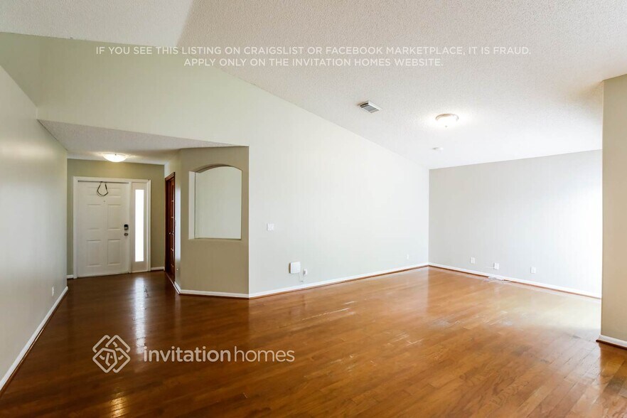 Building Photo - 3432 SW 51st St