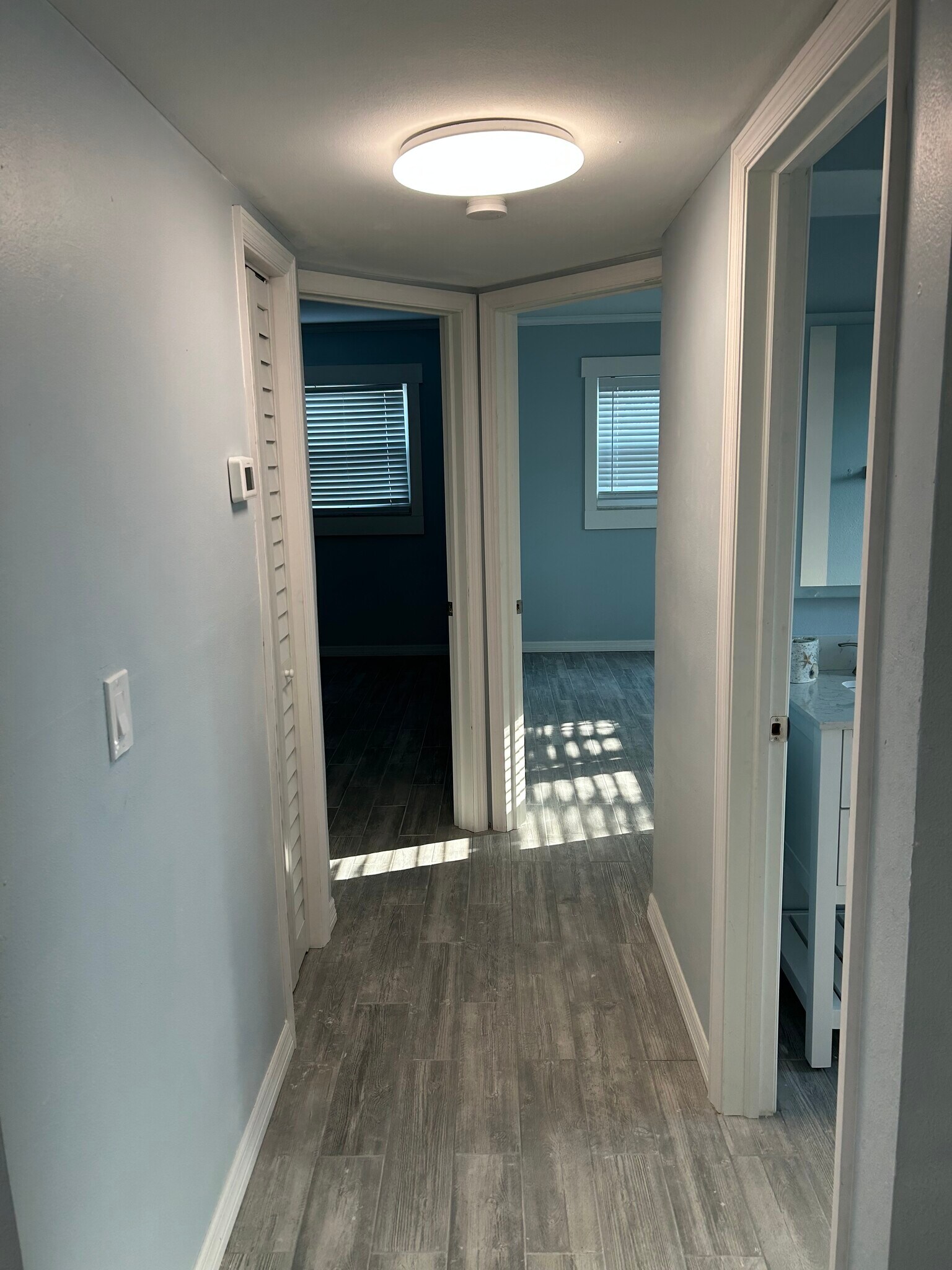 Building Photo - 721 1st St