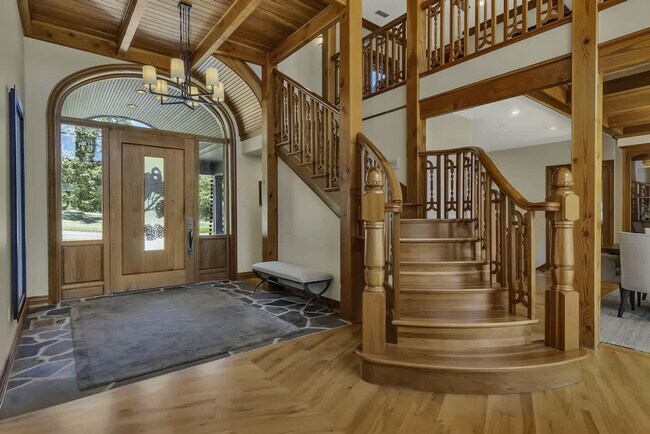 Building Photo - 1774 State Hwy UU