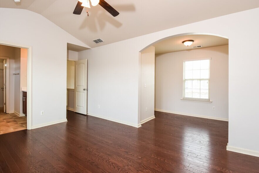Building Photo - 23 Wesley Drew Ln