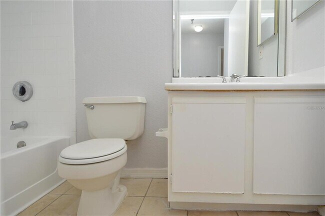 Building Photo - 10263 Gandy Blvd N