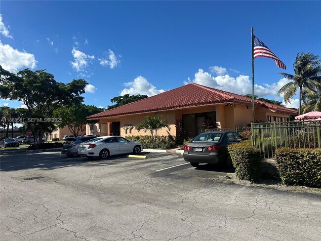 Building Photo - 7231 Miami Lakes Dr