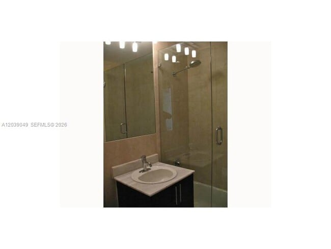 Building Photo - 2694 Inagua Ave