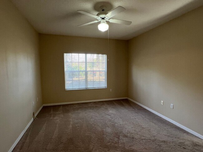 Building Photo - Spacious 2/2 in The Links at Haile