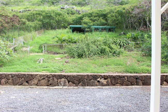 Building Photo - 1279 Kaeleku St