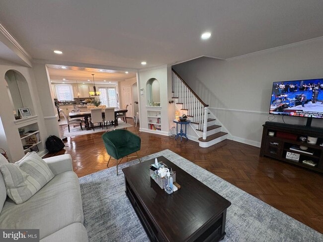 Building Photo - 1334 Yerkes St