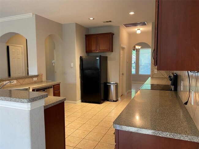 Building Photo - 10248 Brenden Dr