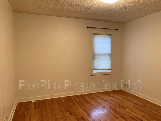 Building Photo - 1303 H St