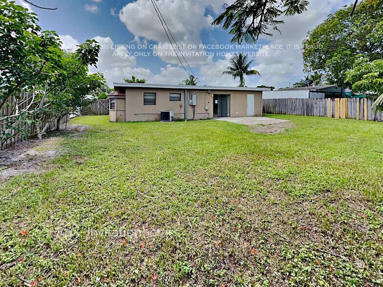 Building Photo - 591 Sioux Rd