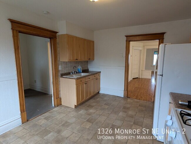 Building Photo - 1326 Monroe St NE