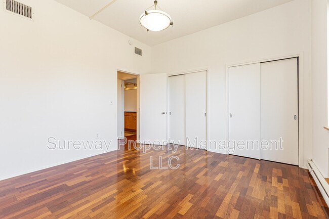 Building Photo - 1 Markham Rd