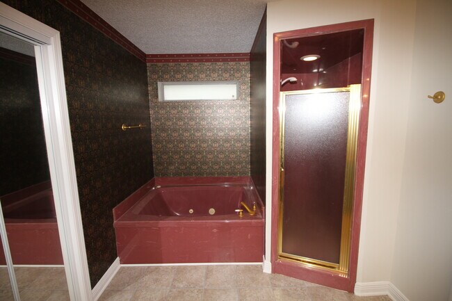 Building Photo - 1124 Orchid Dr