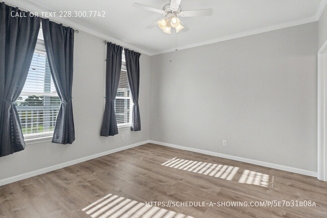 Building Photo - 1515 E Beach Blvd