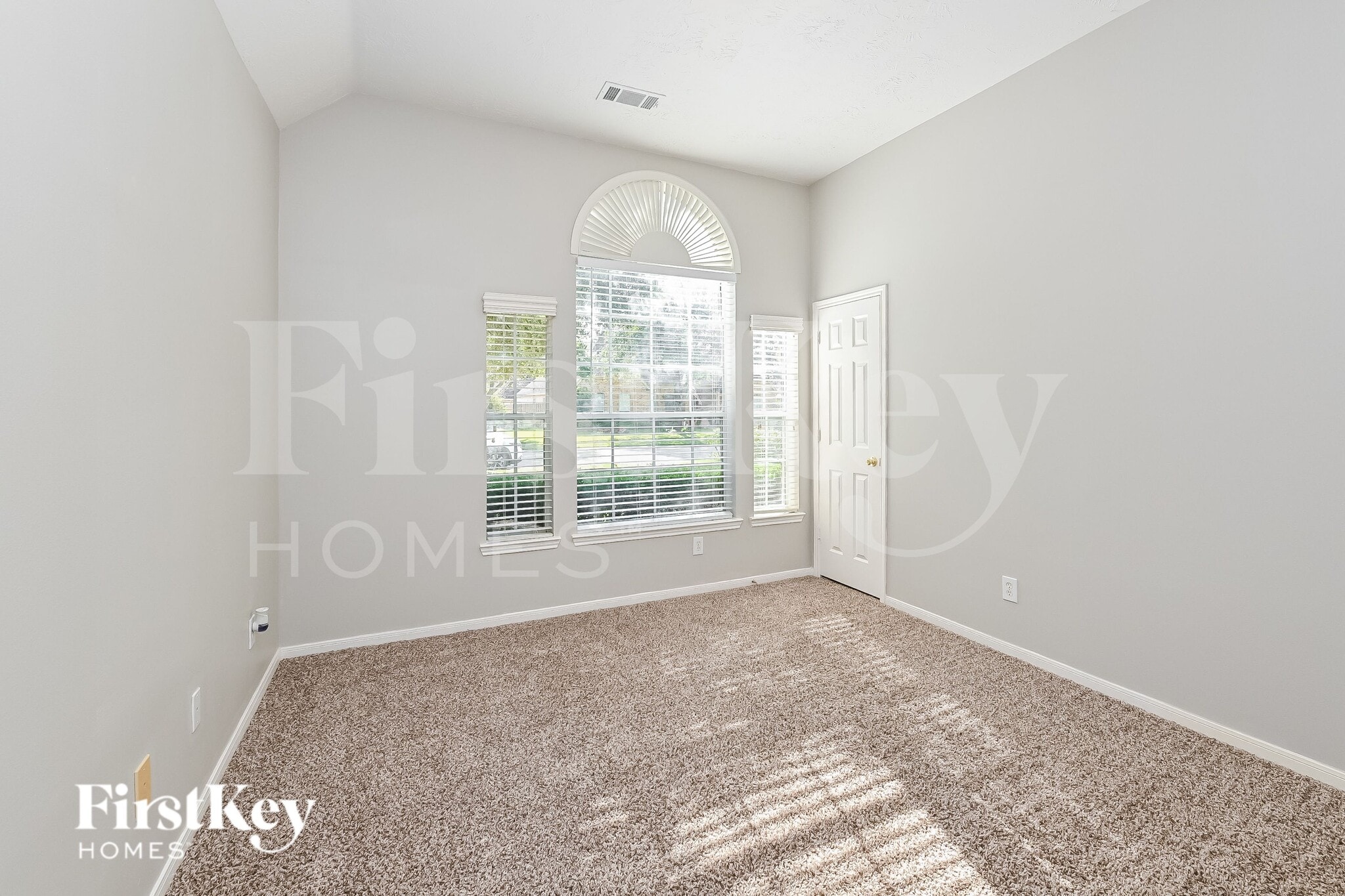 Building Photo - 2870 Wimbledon Ln