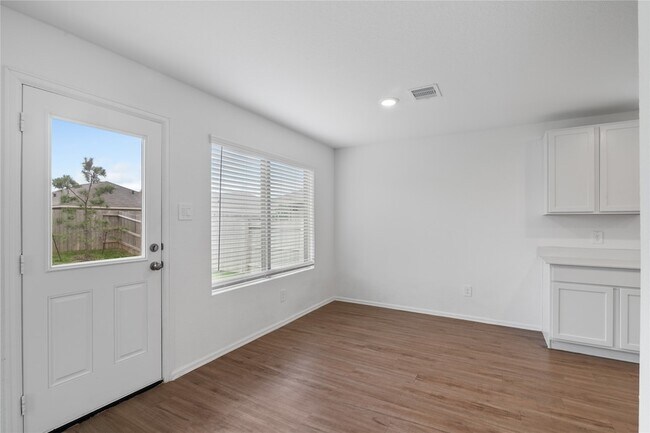 Building Photo - 3034 Twisted Myrtle Dr