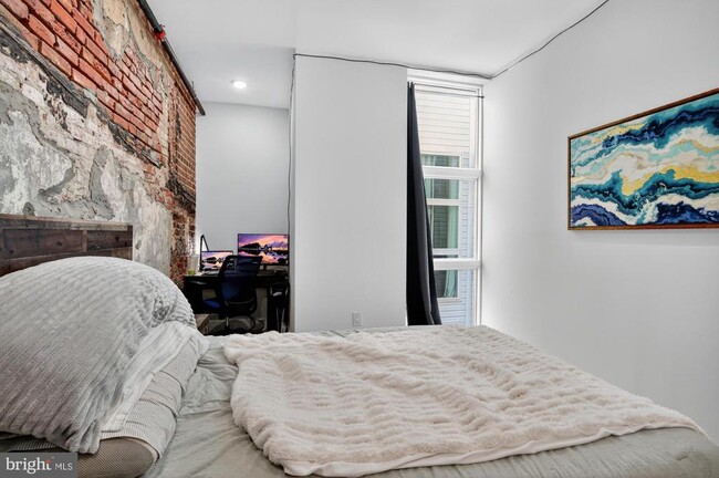 Building Photo - 59 N 2nd St