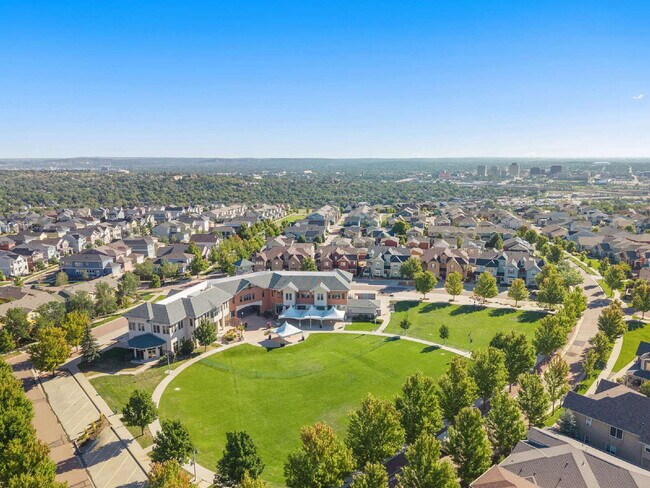 Building Photo - Modern 4 Bedroom, 2 Bathroom Westside Home with Balcony Views of Garden of the Gods!